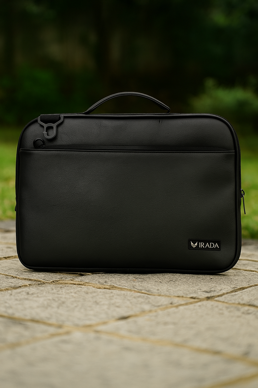 IRADA Black Leather Laptop Sleeve with Handle